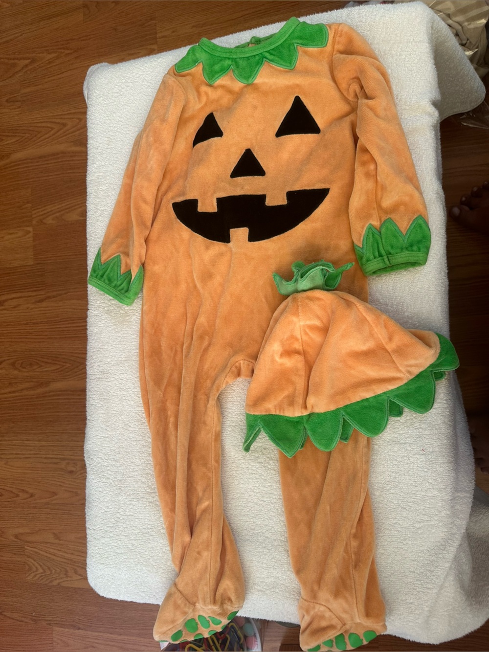 Kids Pumpkin Jumpsuit Halloween Costume - Orange with Green Trim